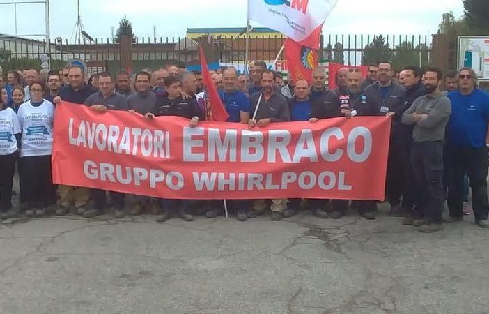 Ex Embraco, continuano a mancare gli stipendi, scaduto il termine
