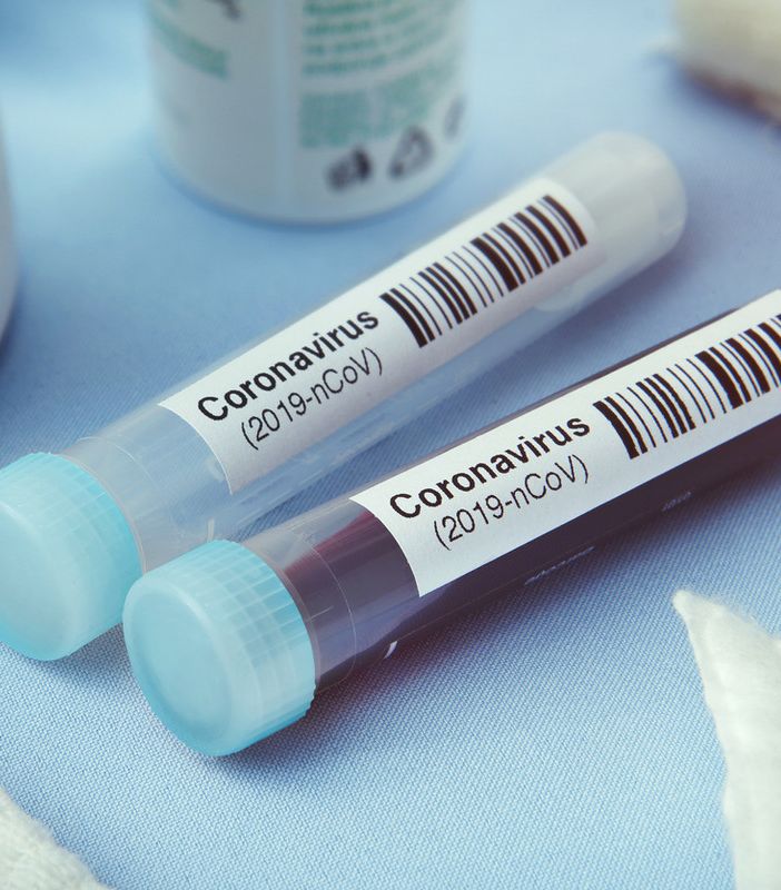 Sbagliato puntare tutto sui vaccini,  ora lo dice anche Crisanti: “Siamo a un passo da una variante totalmente resistente”. Finalmente si può iniziare a parlare di cure?