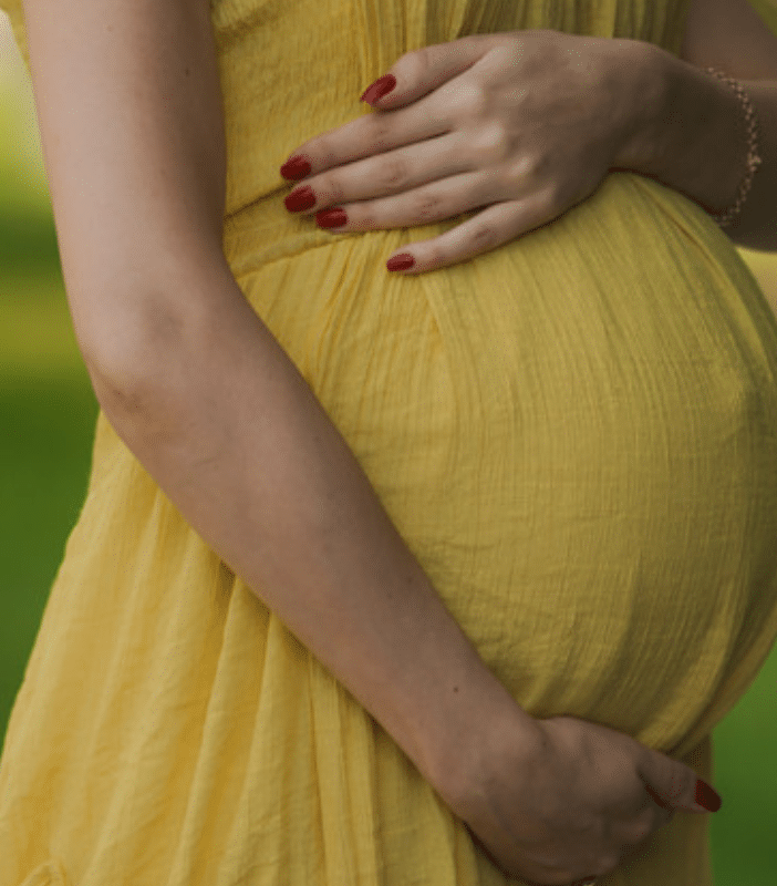 La maternità surrogata è vietata perchè è sempre un male, non è un male perchè è vietata