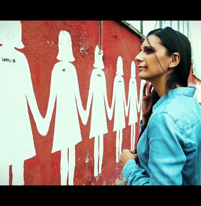 “Questo non è amore”, la Polizia contro la violenza sulle donne: il silenzio aiuta l'aguzzino, mai la vittima