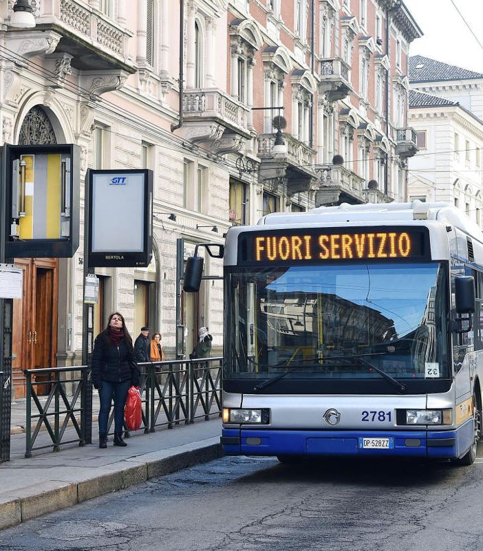 Domani sciopero dei mezzi pubblici a Torino: Ztl sospesa