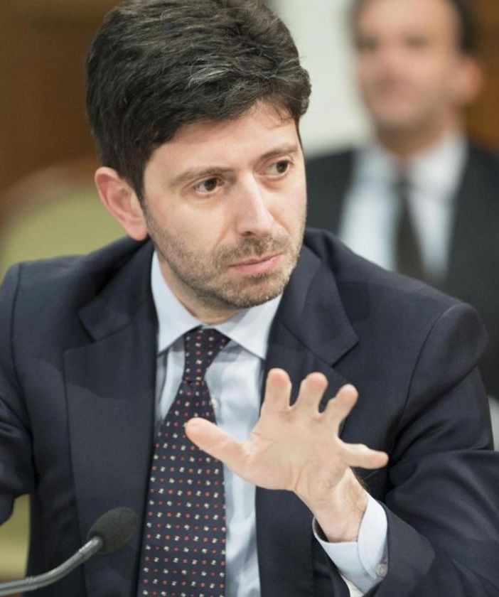 Covid-19, ministro Speranza: &quot;Non si ignori gravità dei dati su territori&quot;
