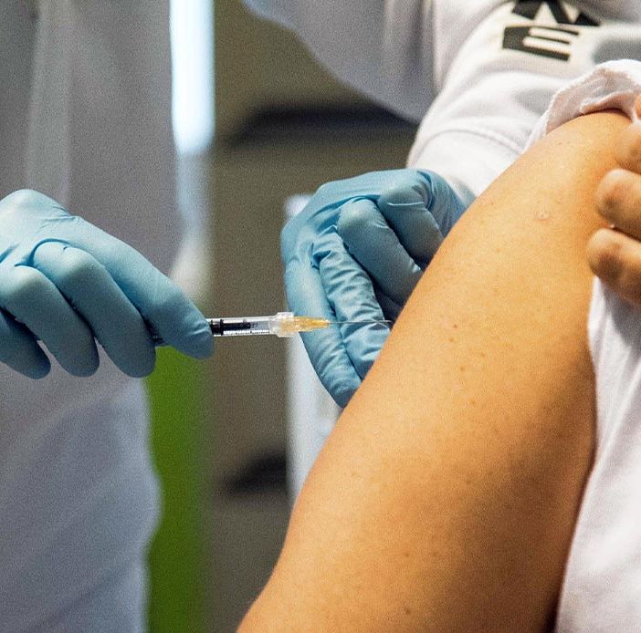 Covid, imprese pronte ad aiutare il servizio sanitario con vaccinazioni in  azienda