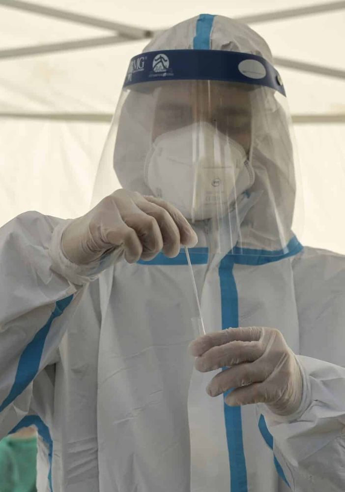 Allarme variante Covid, i test diagnostici utilizzati in Piemonte sono in grado di identificare le varianti del virus