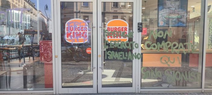 Scontri a Torino durante la manifestazione Propal, il Siap: “Violenza a un punto insopportabile” Scontri a Torino durante la manifestazione Propal, il Siap: “Violenza a un punto insopportabile”