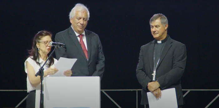 Mons. Repole: “La cultura del nostro tempo diffida dell’amore per sempre ma alla fine questa cultura produce sterminate solitudini”