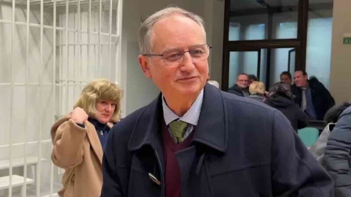 Solidarietà a Mario Roggero dalla Federazione sindacale della Polizia Solidarietà a Mario Roggero dalla Federazione sindacale della Polizia