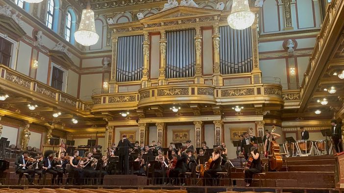 Successo per l'Italia al Musikverain di Vienna: l'orchestra Magister Harmoniae di Grugliasco, unica italiana, vince il “Summa Cum Laude”, il più importante Festival mondiale di musica giovanile per orchestre e cori