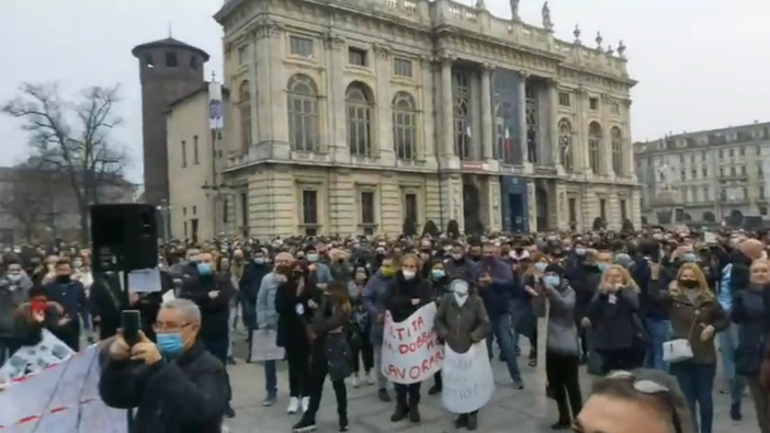 Torino, gli ambulanti del GOIA scendono in piazza