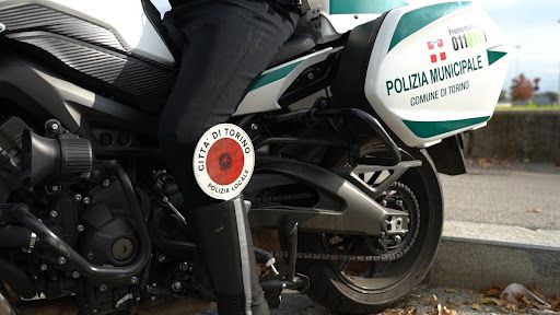 Balon, la Polizia locale ferma un ambulante abusivo. Aveva con sè 10 grammi di hashish