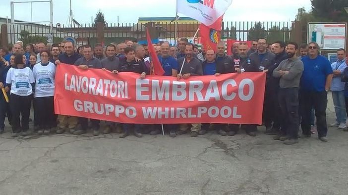Ex Embraco, continuano a mancare gli stipendi, scaduto il termine
