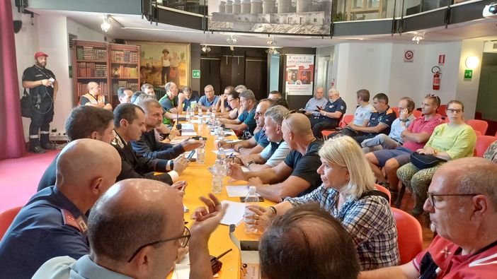 Bomba d'acqua a Bardonecchia, si lavora per ripristinare la sicurezza, chiesto lo stato di emergenza