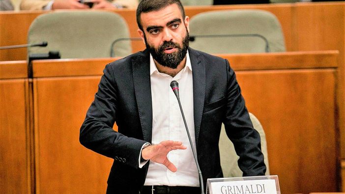 Grimaldi, Verdi: ”Siamo davanti a un giudizio universale climatico, basta bugie sulla fine del motore endotermico” Grimaldi, Verdi: ”Siamo davanti a un giudizio universale climatico, basta bugie sulla fine del motore endotermico”