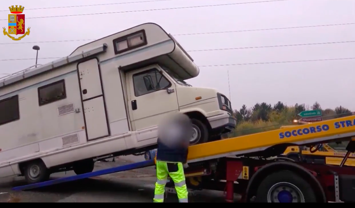 Maxi rave, Molinari (Lega): con Lamorgese evidenti problemi di ordine pubblico. Identificate 3000 persone Maxi rave, Molinari (Lega): con Lamorgese evidenti problemi di ordine pubblico. Identificate 3000 persone