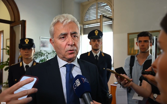Tifoso ferito, il Questore di Torino: "Le indagini sono in corso" [video]