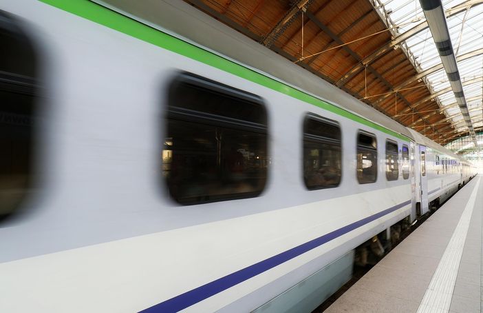 Treni del mare verso la Liguria, prima corsa venerdì 4 aprile