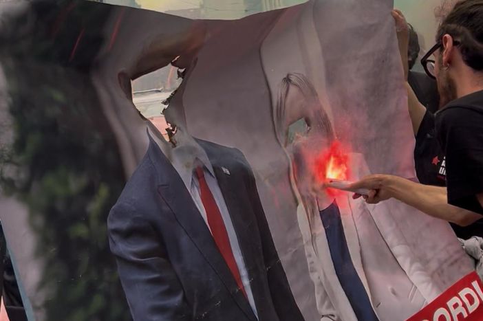 Ambrogio (FdI): A Torino bruciare le foto di Meloni non è pacifismo ma odio