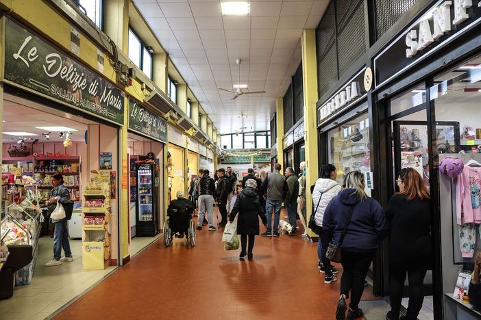 Alle Vallette il mercato coperto di via delle Verbene si rifà il look e diventa più sostenibile
