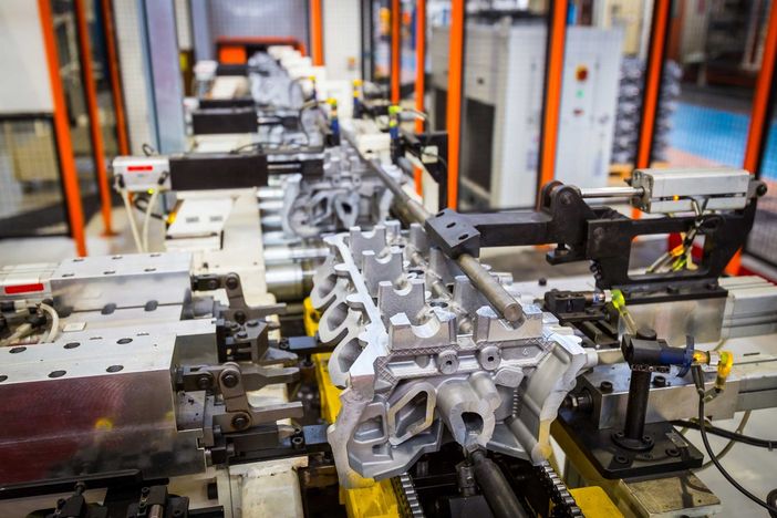 Teksid Aluminium di Carmagnola: quale futuro per i 1000 lavoratori quando non si produrrà più per l'endotermico?