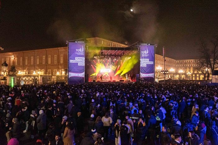 Giachino: &quot;Il Concerto di Capodanno pagato dal Comune onora i No Tav nella Piazza SITAV?&quot;