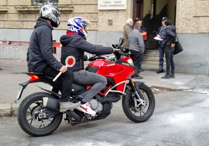 Truffe agli anziani, la Squadra mobile di Torino arresta due finti tecnici del gas