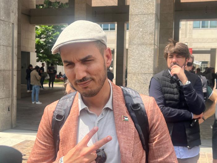 Salta la preghiera islamica al Politecnico di Torino, il portavoce della moschea accusa: “Oggi la preghiera è stata vietata per decreto del Questore: è scandaloso” Salta la preghiera islamica al Politecnico di Torino, il portavoce della moschea accusa: “Oggi la preghiera è stata vietata per decreto del Questore: è scandaloso”