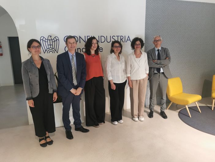Canavese, l'economia tiene ma troppe incertezze: rallentano gli investimenti e aumentano gli ammortizzatori sociali