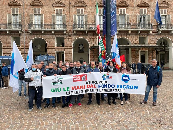 I lavoratori ex Embraco in Prefettura: il Mise ci convochi subito [video]