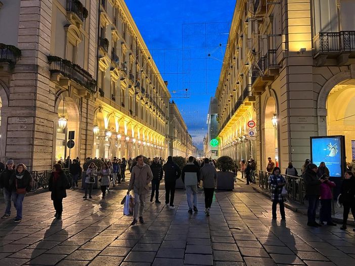 Regalo di Natale: uno sciopero dell'ascolto contro le bugie delle èlite di potere. Di Riccardo Ruggeri*
