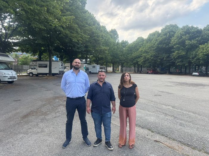 Nomadi al Parco Ruffini, FdI chiede il sequestro e la confisca dei camper abusivi Nomadi al Parco Ruffini, FdI chiede il sequestro e la confisca dei camper abusivi