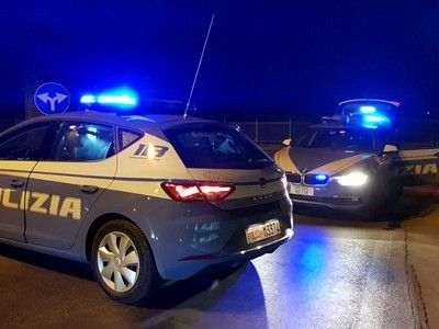 Spaccio, furti e scippi, a Torino dieci arresti e ventisette denuce. Coinvolti alcuni ragazzi minorenni Spaccio, furti e scippi, a Torino dieci arresti e ventisette denuce. Coinvolti alcuni ragazzi minorenni