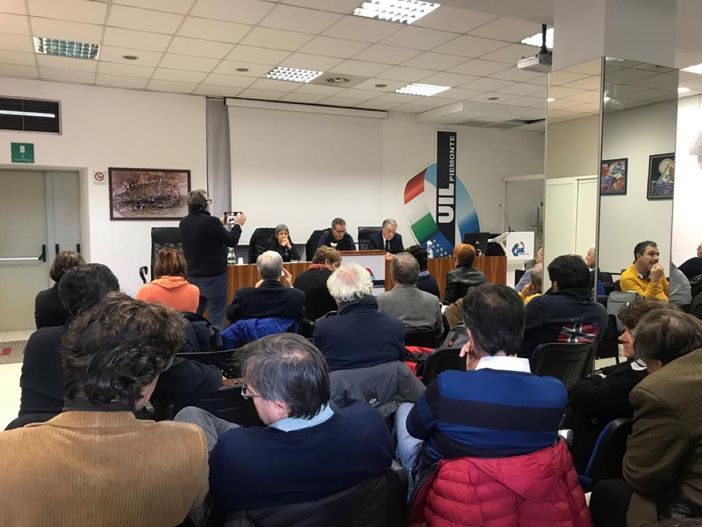 Cgil, Cisl e Uil lanciano la “vertenza Torino” Cgil, Cisl e Uil lanciano la “vertenza Torino”