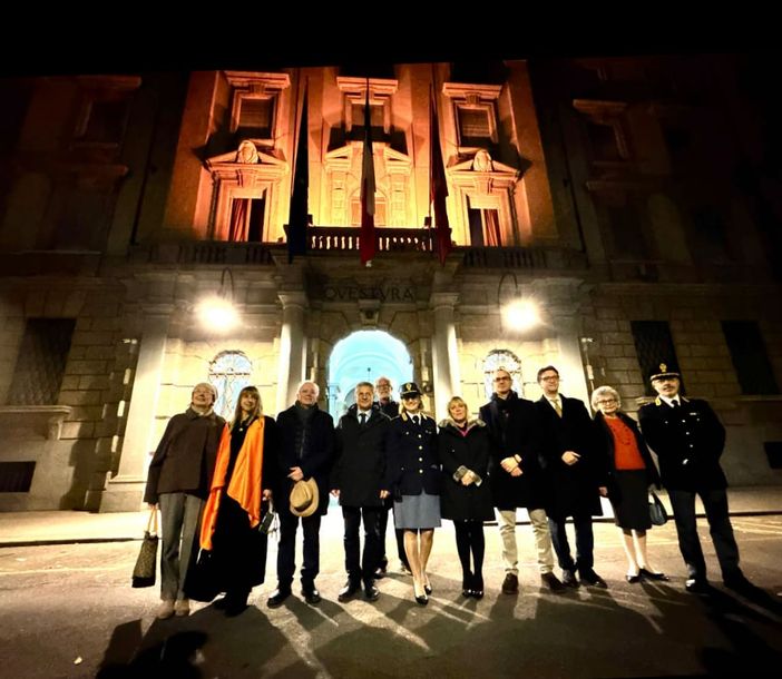 Tu forse non lo sai ma "Questo non è amore": la Questura di Torino contro la violenza di genere Tu forse non lo sai ma "Questo non è amore": la Questura di Torino contro la violenza di genere