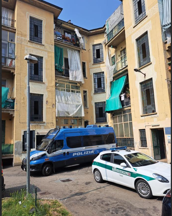 A Torino liberati cinque alloggi occupati da abusivi in via Desana