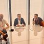 Torino, grandi eventi, i taxisti della Cooperativa Taxi Torino presentano a Cirio i risultati di Taxi Service Torino, grandi eventi, i taxisti della Cooperativa Taxi Torino presentano a Cirio i risultati di Taxi Service