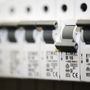 Schizzano i conti dell'elettricità, per famiglie e imprese nel 2026 una spesa da 200 miliardi Schizzano i conti dell'elettricità, per famiglie e imprese nel 2026 una spesa da 200 miliardi