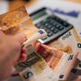 Risparmi dello Stato mangiati dall’aumento del tasso d’interesse della BCE. Di Carlo Manacorda* Risparmi dello Stato mangiati dall’aumento del tasso d’interesse della BCE. Di Carlo Manacorda*