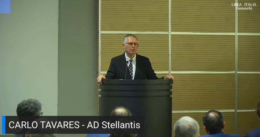 Tavares a Torino presenta l'impianto cambi elettrificati [video]