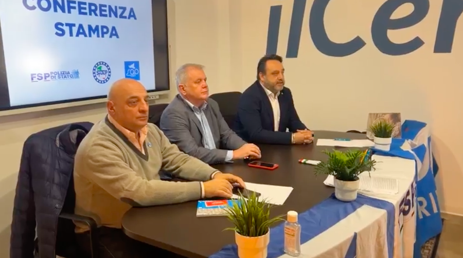 I sindacati di polizia:“Il mondo alla rovescia: la violenza viene premiata” [video]