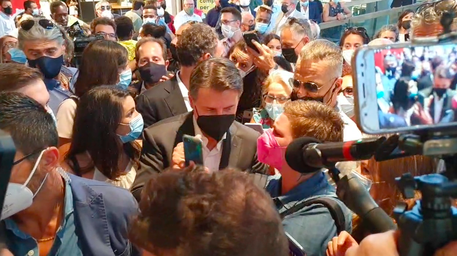 Conte a Torino a sostegno di Valentina Sganga Conte a Torino a sostegno di Valentina Sganga