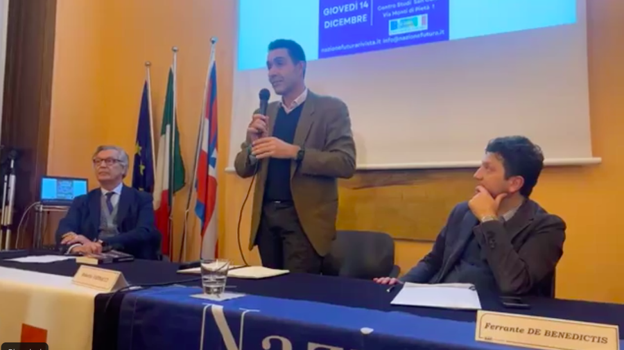 A Torino il generale Vannacci con &quot;Il mondo al contraio&quot; [video]