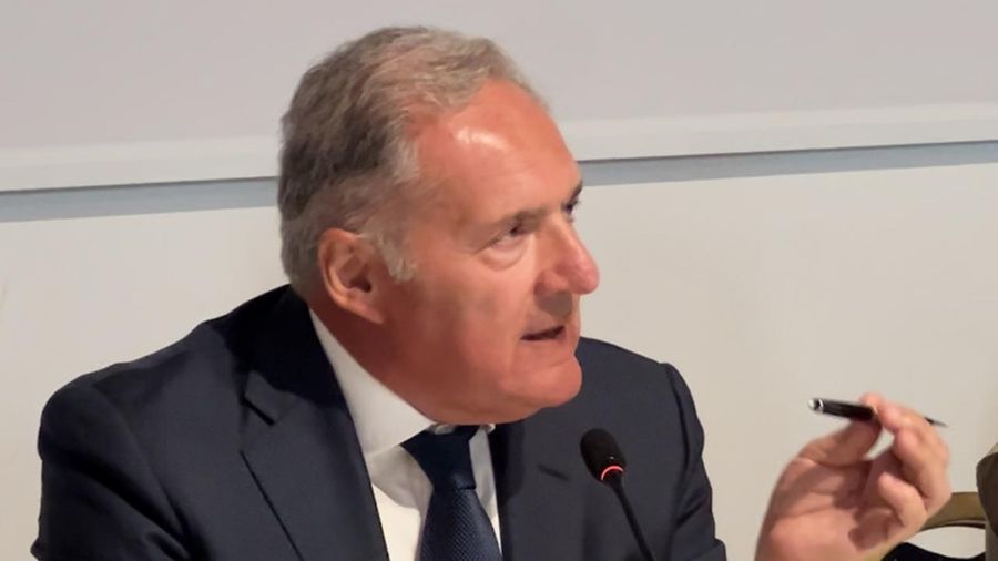 "Caso Volkswagen, primo bagno di umiltà per auto europea" [video]