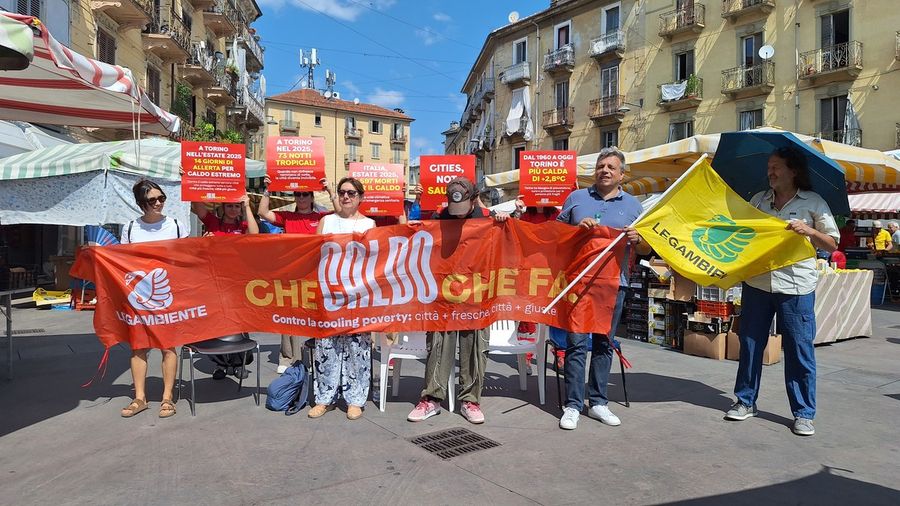 Torino città sempre più calda, misurazioni di Legambiente a Barriera Milano Torino città sempre più calda, misurazioni di Legambiente a Barriera Milano