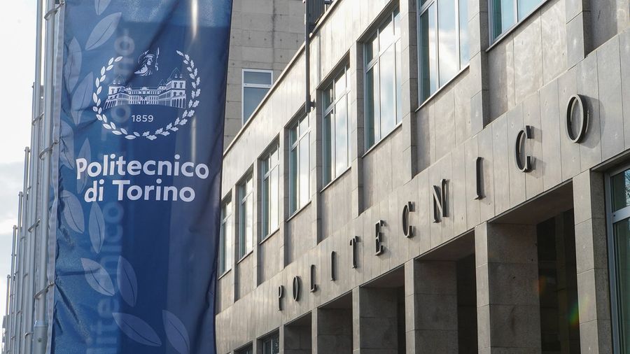 ANVUR promuove a pieni voti il Politecnico di Torino ANVUR promuove a pieni voti il Politecnico di Torino