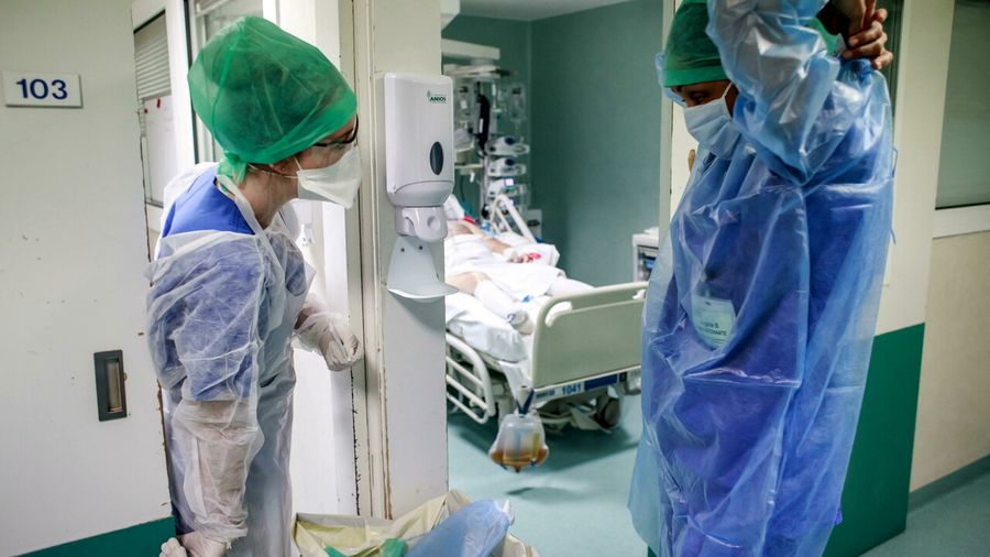 Federico, medico ortopedico, se ne va. Nel privato. Quanti ancora?