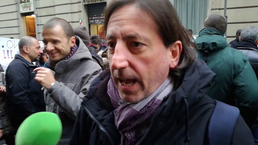 Lazzi, Fiom: “Positivo che Stellantis dica di non voler chiudere stabilimenti italiani. Ora aspettiamo fatti concreti" Lazzi, Fiom: “Positivo che Stellantis dica di non voler chiudere stabilimenti italiani. Ora aspettiamo fatti concreti"