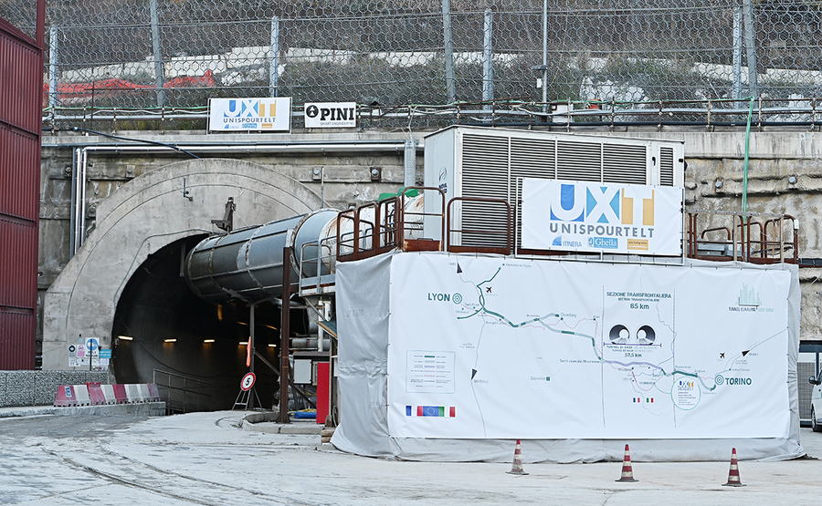 Torino-Lione: sold out di visitatori, in 800 da Francia e Italia per il cantiere di Modane