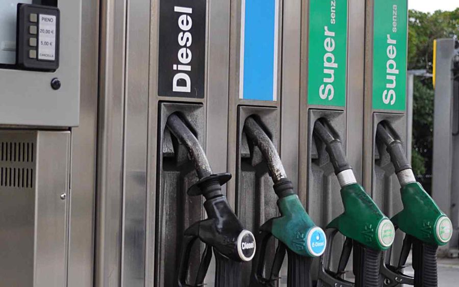 Aumenti dei carburanti, Faib-Confesercenti scrive ai parlamentari piemontesi: “Necessario ripristinare il taglio delle accise. Non sono i benzinai che speculano