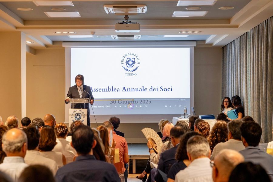 Turismo, a Torino flussi in crescita e consolidamento della posizione sul mercato internazionale Turismo, a Torino flussi in crescita e consolidamento della posizione sul mercato internazionale