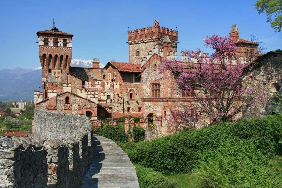 Il Canavese ha la sua prima "Guida alle Eccellenze" Il Canavese ha la sua prima "Guida alle Eccellenze"